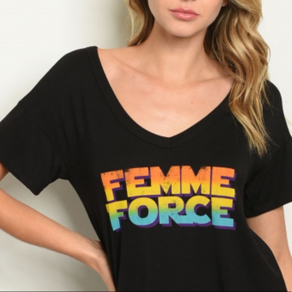 NWT Feminist Black Short Sleeve Graphic T-shirt - Picture 3 of 4